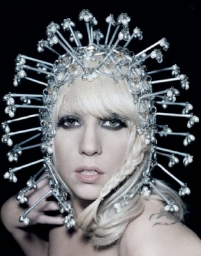 Fashion's Most Wanted: Fabulous...